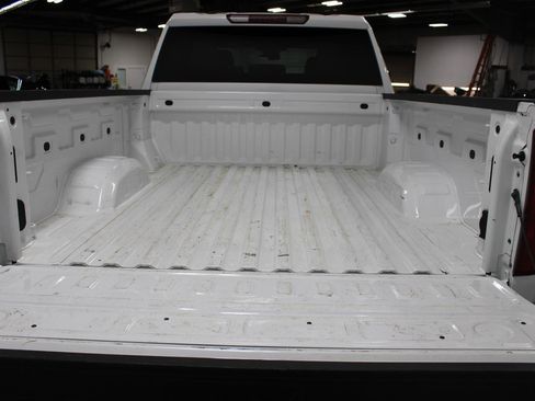 Used 2025 Chevrolet Silverado 2500 LT w/ Convenience Package image 22