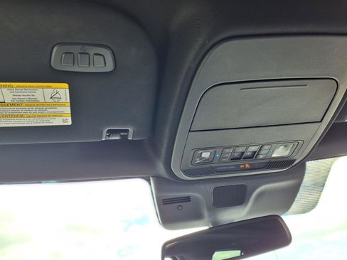 Used 2025 Ford Expedition Tremor image 19