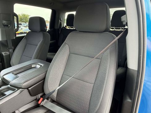 Used 2022 Chevrolet Silverado 1500 Custom AWD/4WD image 22