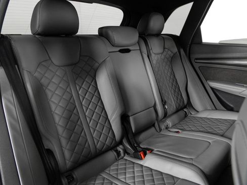 Used 2018 Audi SQ5 Premium Plus w/ Navigation Package image 22