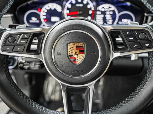 Certified 2018 Porsche Panamera RWD image 17