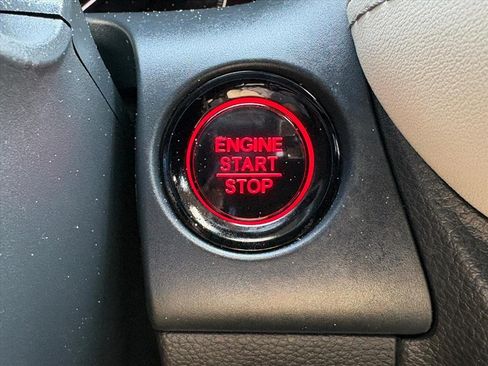 Used 2024 Honda HR-V EX-L image 12