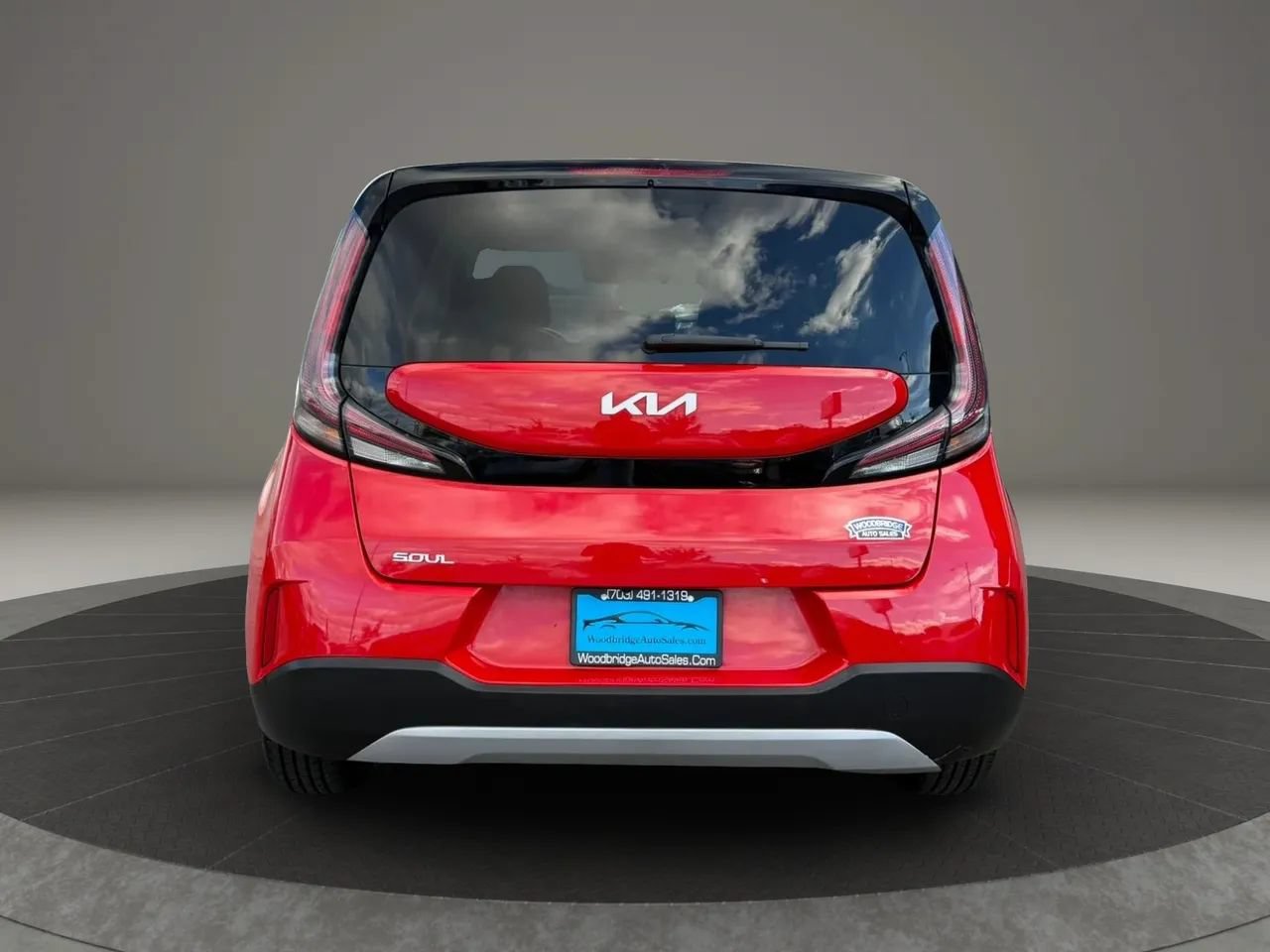 Used 2024 Kia Soul LX w/ LX Technology Package FWD image 5
