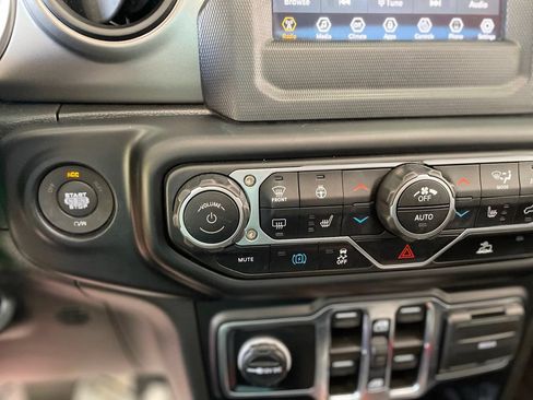 Used 2023 Jeep Wrangler Unlimited w/ Cold Weather Group AWD/4WD image 26