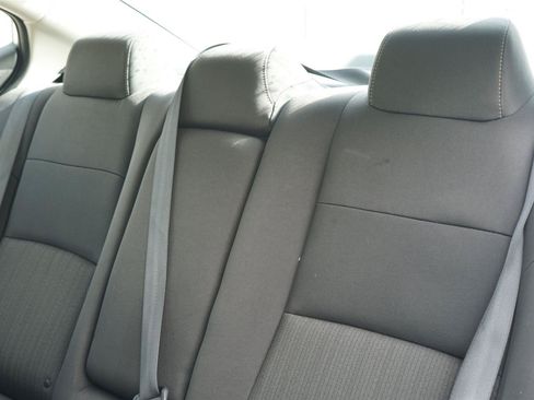 Used 2024 Nissan Altima 2.5 SV FWD image 24