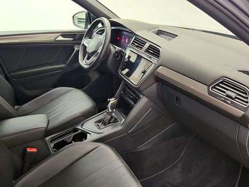 Used 2023 Volkswagen Tiguan SE R-Line FWD image 23