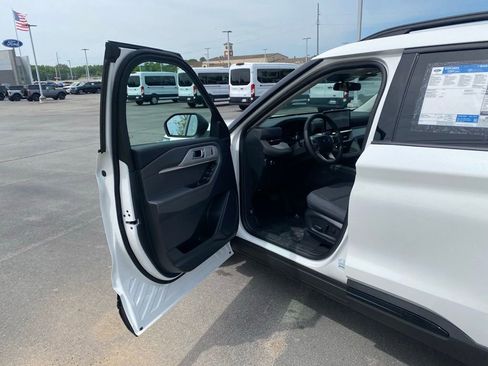 New 2026 Ford Explorer Active image 10