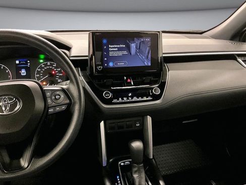 Used 2023 Toyota Corolla Cross AWD Hybrid image 9