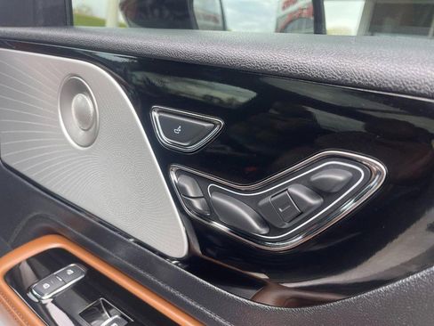Used 2023 Lincoln Aviator Reserve w/ Equipment Group 201A AWD/4WD image 10