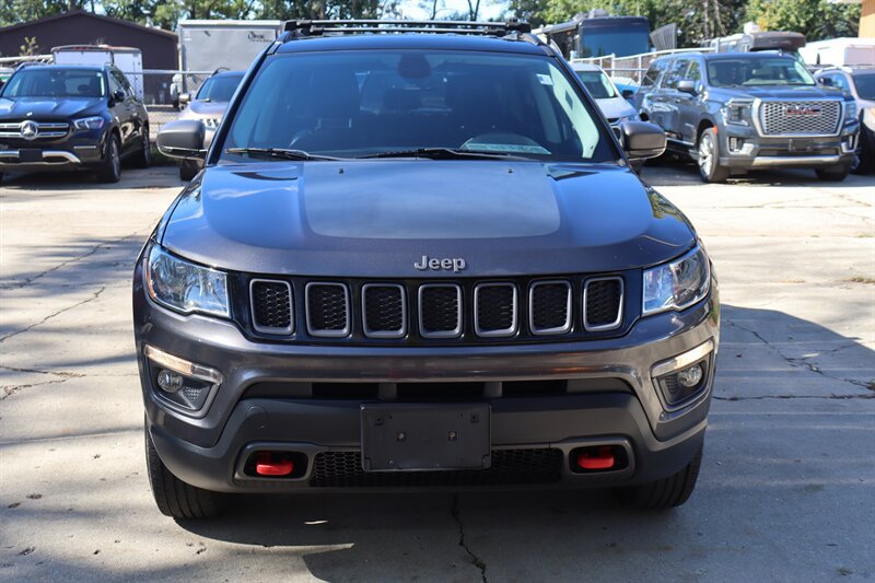 Used 2019 Jeep Compass Trailhawk w/ Leather Interior Group AWD/4WD image 2