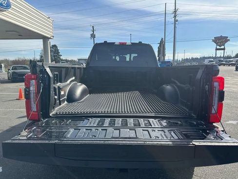 Used 2024 Ford F450 Limited w/ FX4 Off-Road Package AWD/4WD image 25