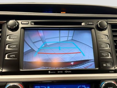 Certified 2019 Toyota Highlander SE w/ Carpet Mat Package (TMS) AWD/4WD image 12