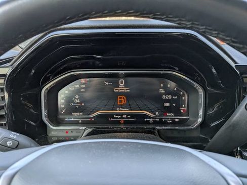 Used 2025 GMC Sierra 1500 SLT RWD image 15