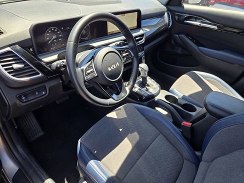Used 2024 Kia Seltos S AWD/4WD image 10