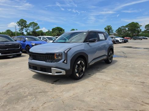 New 2027 Kia Seltos S FWD image 4