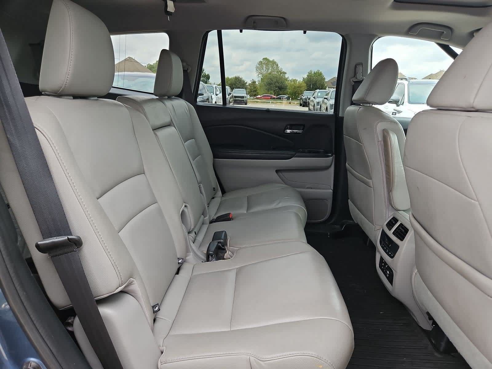 Used 2017 Honda Pilot Touring image 20