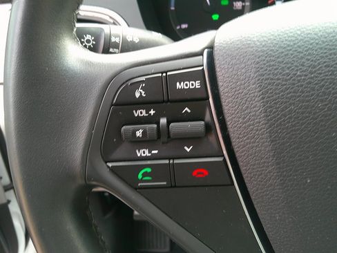 Used 2017 Hyundai Sonata Plug-IN Hybrid image 34