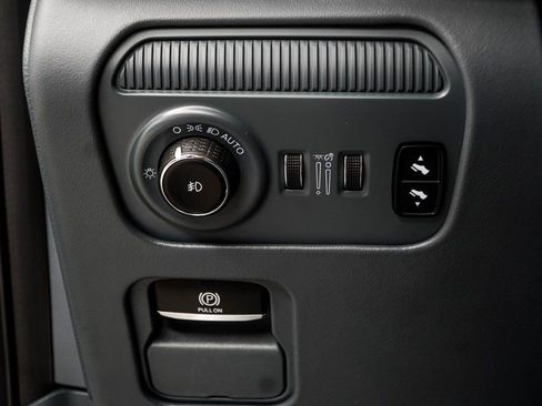 Used 2022 Jeep Grand Wagoneer Series II w/ Convenience Group III image 39