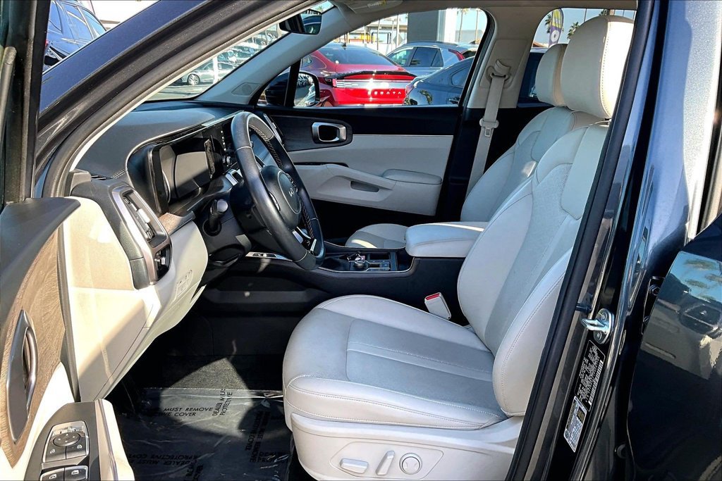 Used 2023 Kia Sorento EX FWD image 16