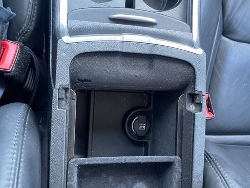 Used 2017 Chrysler 300 Limited RWD image 24