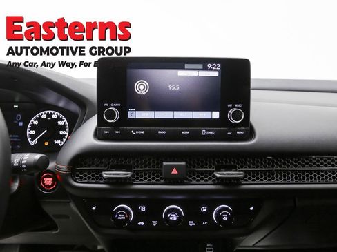 Used 2024 Honda HR-V Sport image 12