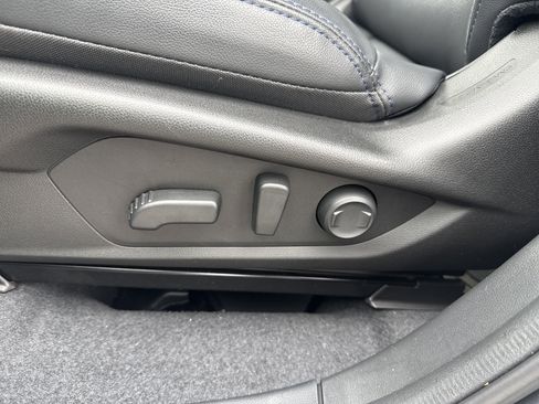 Used 2025 Subaru Forester Limited image 26