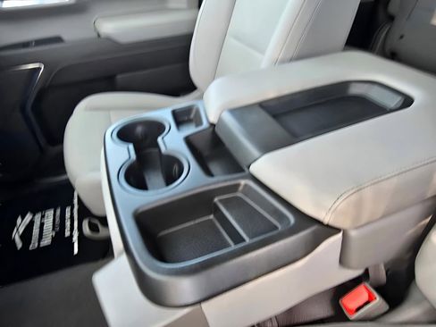 Used 2023 Chevrolet Silverado 1500 LT image 20