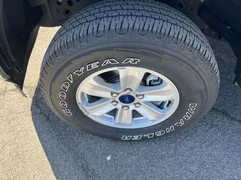 Used 2019 Ford F150 XLT AWD/4WD image 12