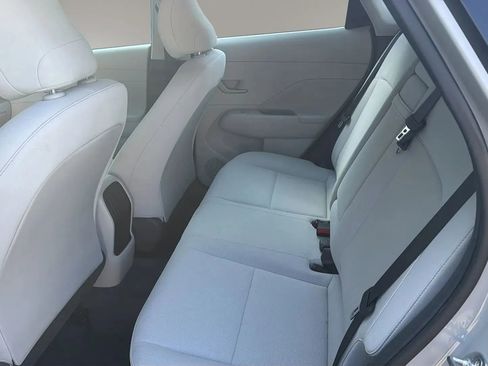 Used 2024 Hyundai Kona SE FWD image 29