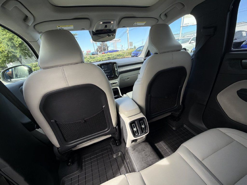 Used 2019 Volvo XC40 T5 Inscription AWD/4WD image 20