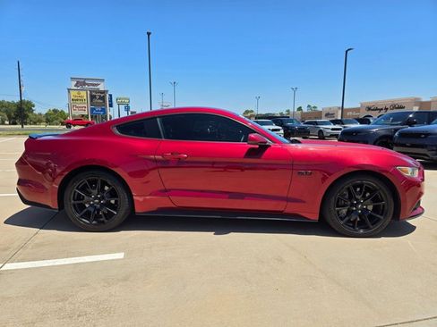 Used 2017 Ford Mustang GT Premium w/ Equipment Group 401A RWD image 4
