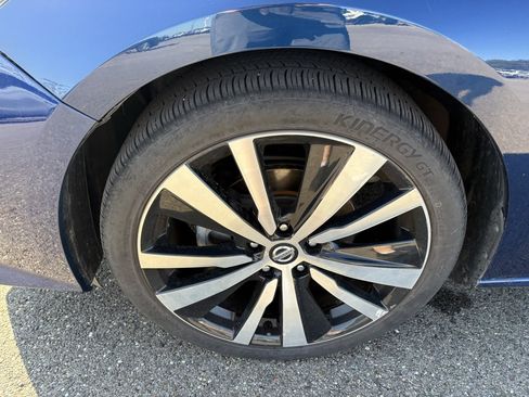 Used 2019 Nissan Altima 2.5 SR image 13