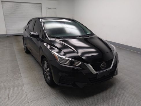 Used 2021 Nissan Versa SV FWD image 13