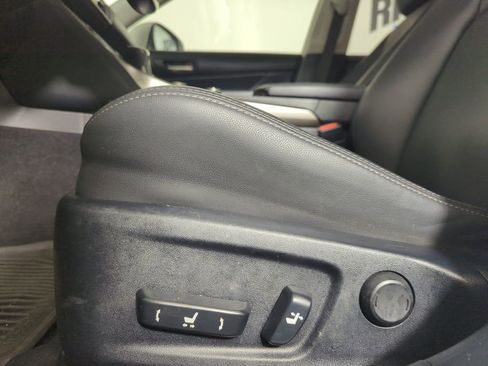 Used 2017 Lexus IS 200t RWD image 25