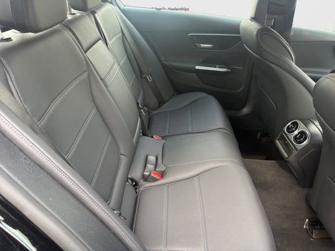 Used 2025 Mercedes-Benz C 300 4MATIC Sedan image 16