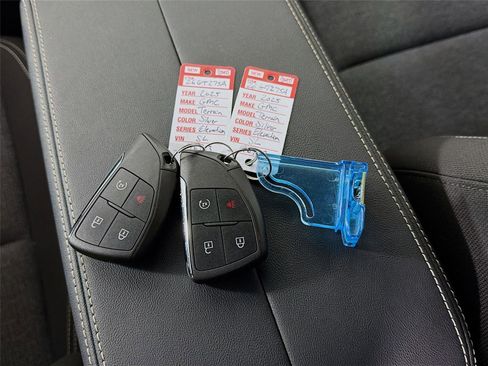 Used 2025 GMC Terrain Elevation AWD/4WD image 39
