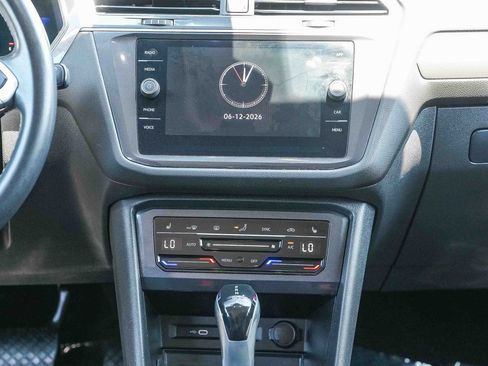 Certified 2022 Volkswagen Tiguan SE FWD image 13