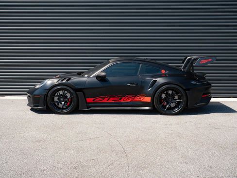 Certified 2025 Porsche 911 GT3 RS RWD image 2