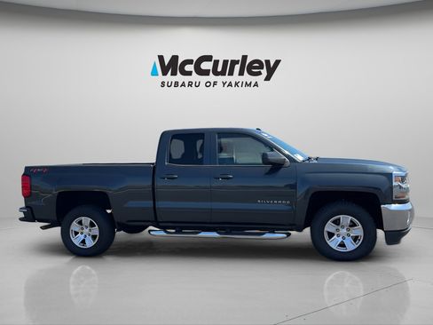 Used 2018 Chevrolet Silverado 1500 LT w/ All Star Edition AWD/4WD image 7