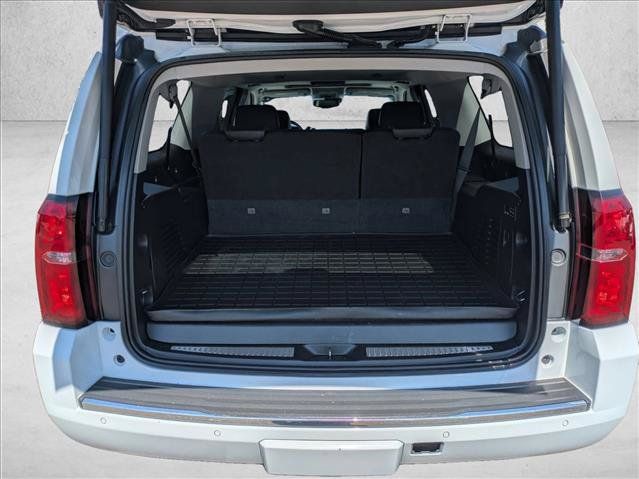 Used 2019 Chevrolet Suburban Premier AWD/4WD image 6