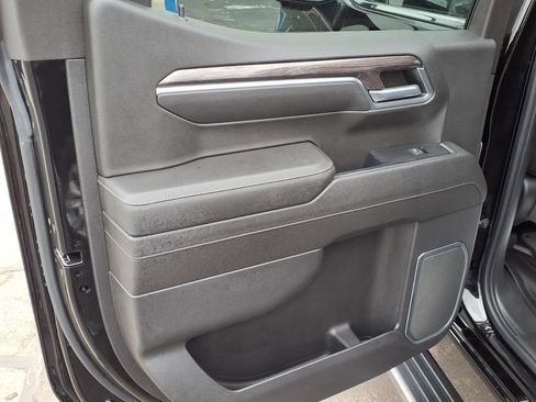 Certified 2022 Chevrolet Silverado 1500 LTZ w/ Technology Package image 16