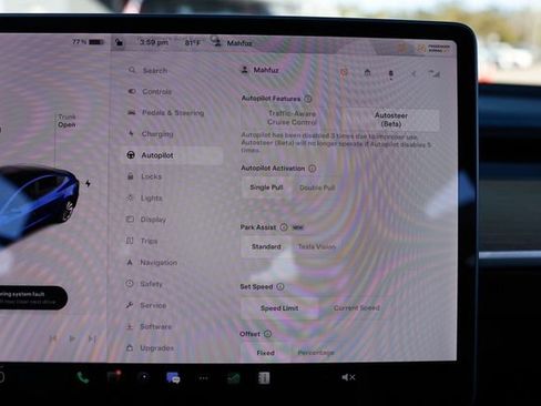 Used 2022 Tesla Model 3 Standard Range image 37