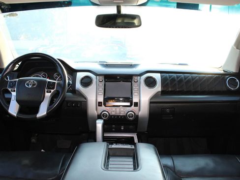 Used 2014 Toyota Tundra Platinum image 31