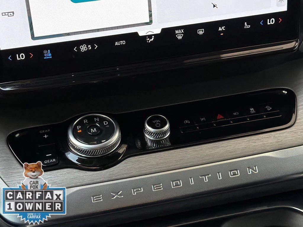 Used 2025 Ford Expedition Max Platinum AWD/4WD image 15