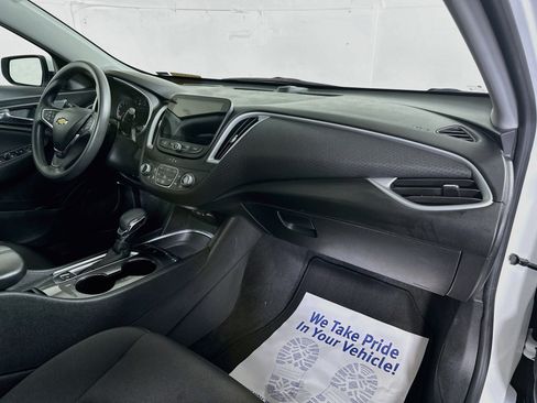 Used 2023 Chevrolet Malibu LT FWD image 27