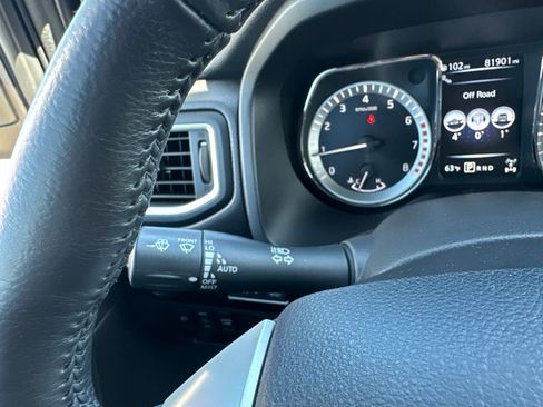 Used 2018 Nissan Titan SL w/ Midnight Edition AWD/4WD image 50