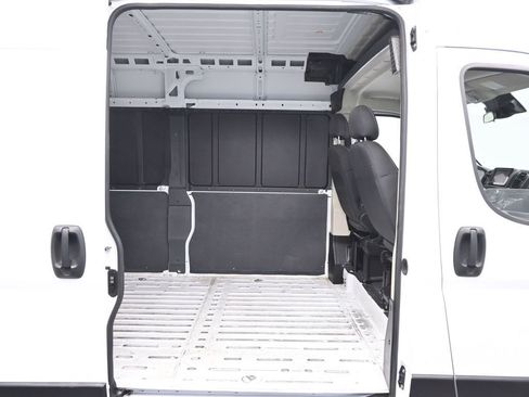 Used 2022 RAM ProMaster 2500 image 26
