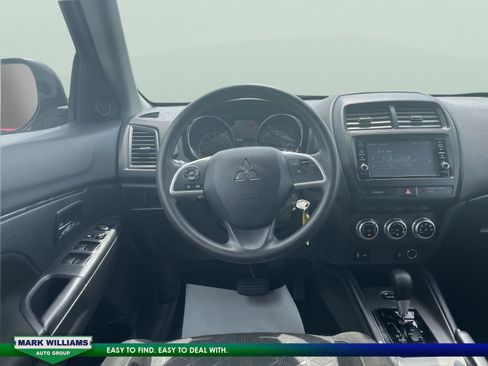 Used 2023 Mitsubishi Outlander Sport ES image 29