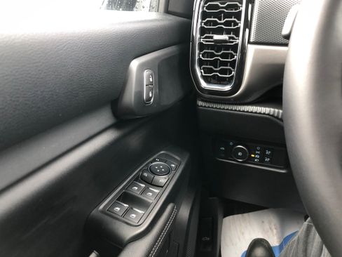 New 2025 Ford Ranger XLT image 19