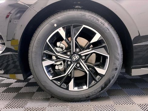 New 2025 Hyundai Sonata SEL image 12